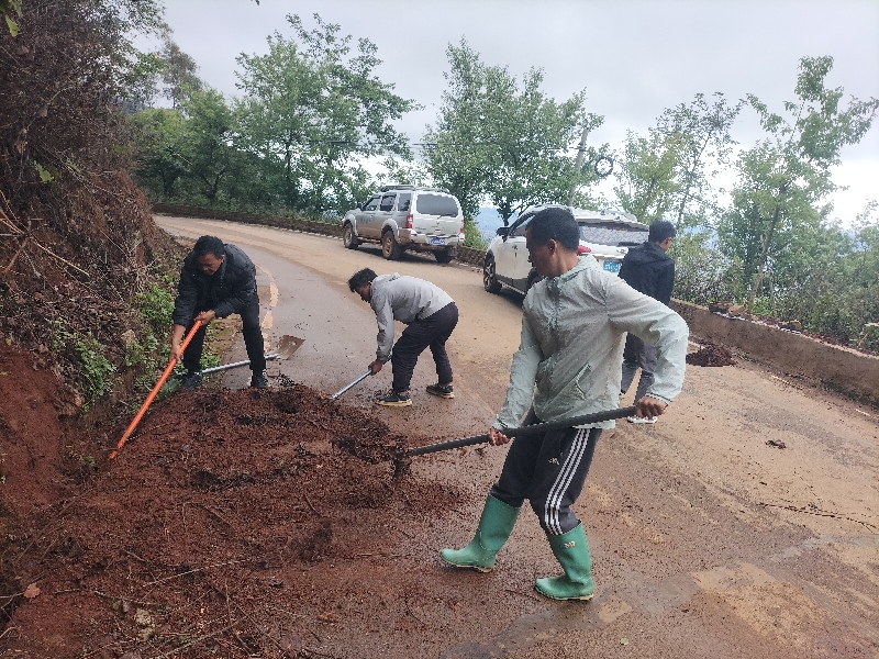 2道路安全隐患进行处治.jpg