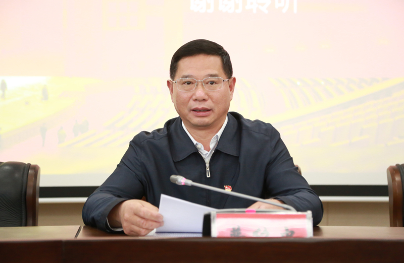 州人大常委会党组书记,主任普绍忠主持学习并讲话